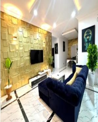 LOVELY SERVICE 2-BEDROOM FLAT FOR SHORT LET