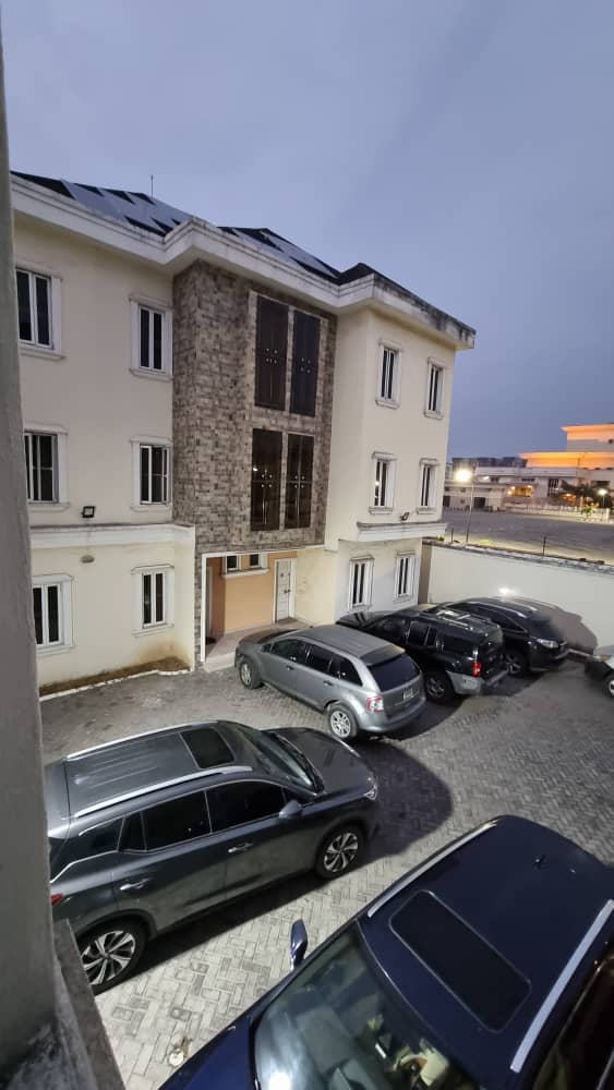 4-BEDROOM SEMI-DETACHED TERRACE HOUSE