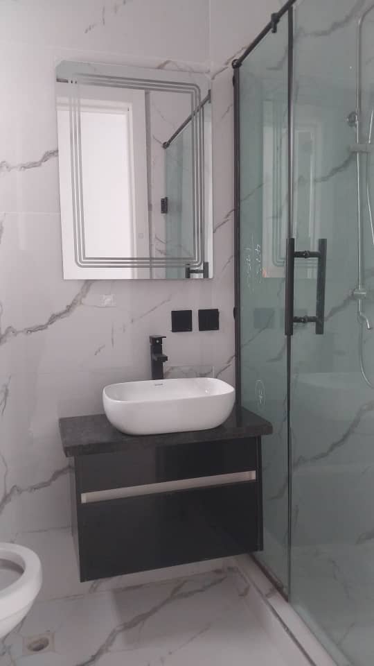 WELL FINISHED 4-BEDROOM DETACHED DUPLEX