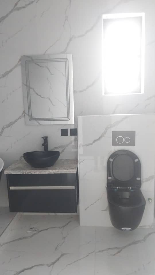 WELL FINISHED 4-BEDROOM DETACHED DUPLEX