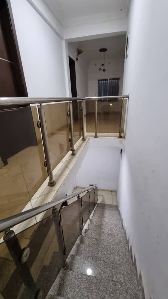 4-BEDROOM SEMI-DETACHED TERRACE HOUSE