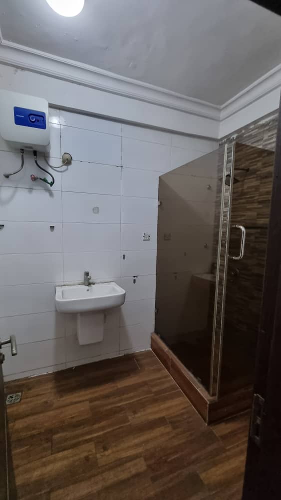 4-BEDROOM SEMI-DETACHED TERRACE HOUSE