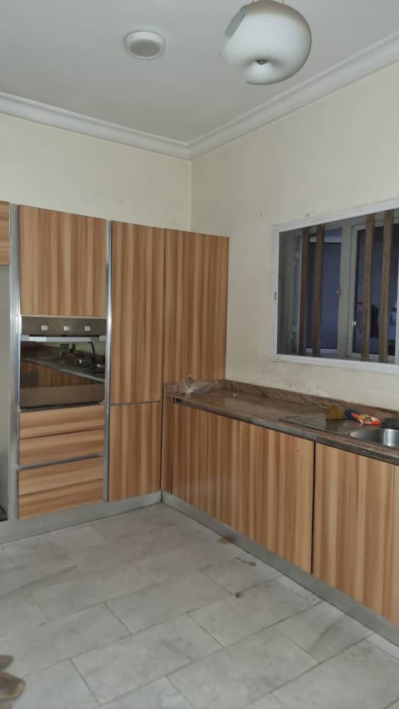 4-BEDROOM SEMI-DETACHED TERRACE HOUSE