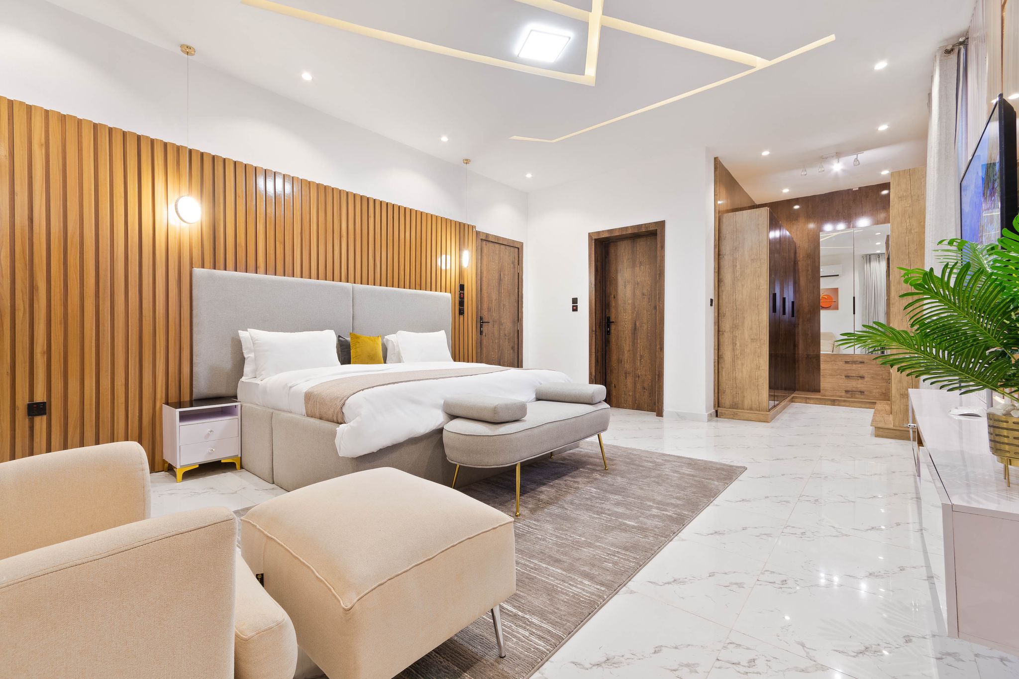 Luxury Home Features Ologolo, Lekki (before Agungi)