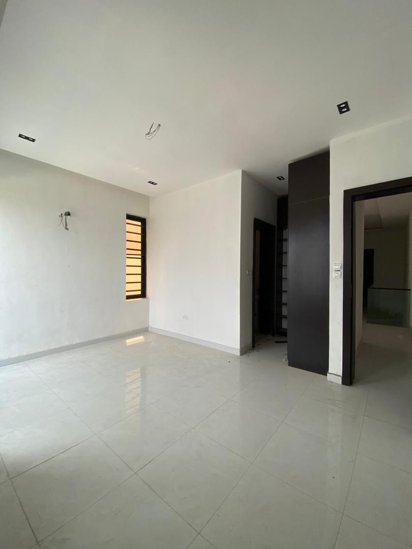 Luxury 4-Bedroom Semi-Detached Duplex + BQ